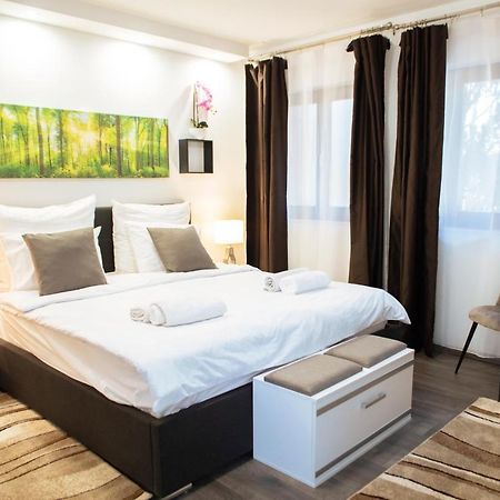 Nyuszis Apartman Кишкунмайша Екстериор снимка
