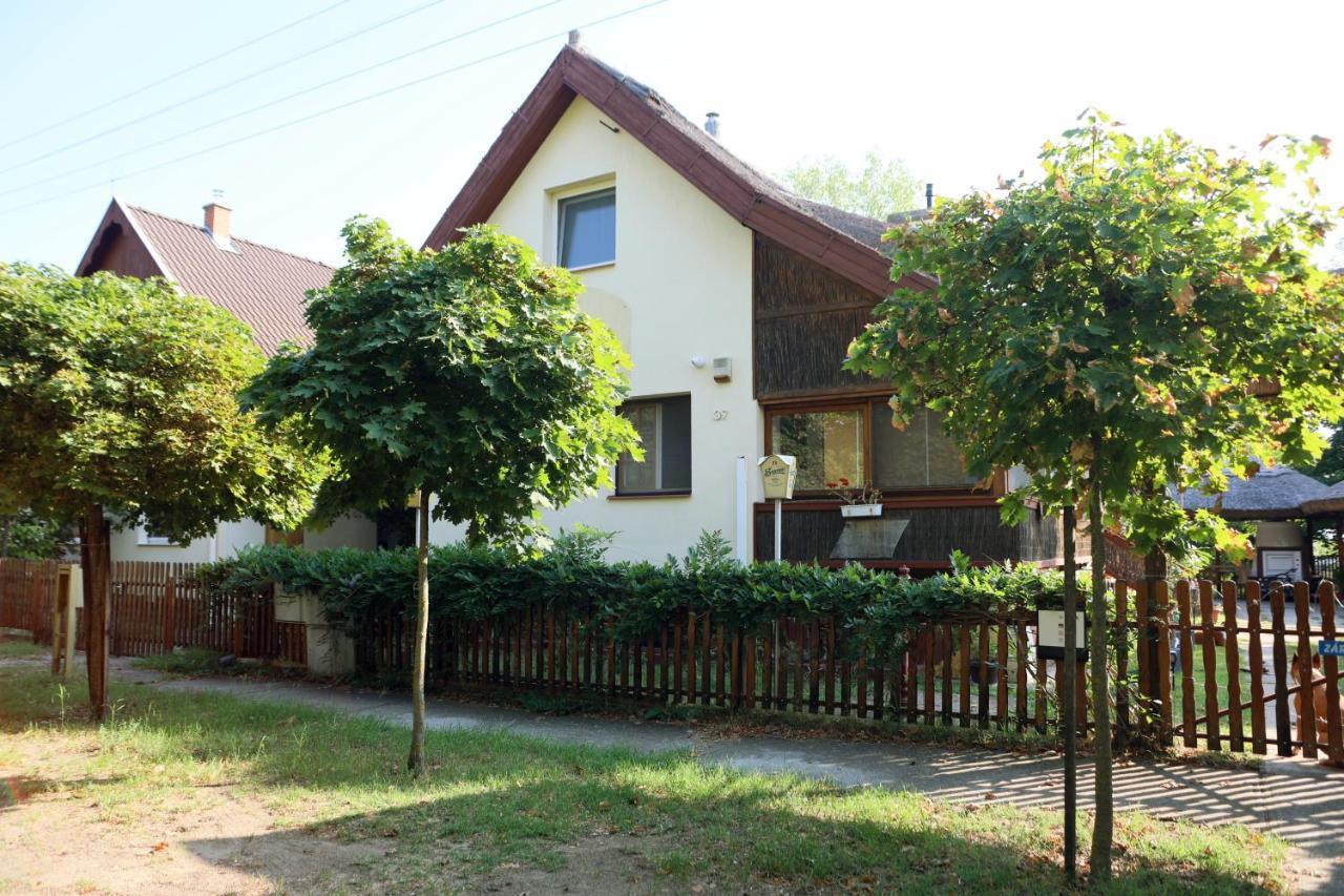 Nyuszis Apartman Кишкунмайша Екстериор снимка