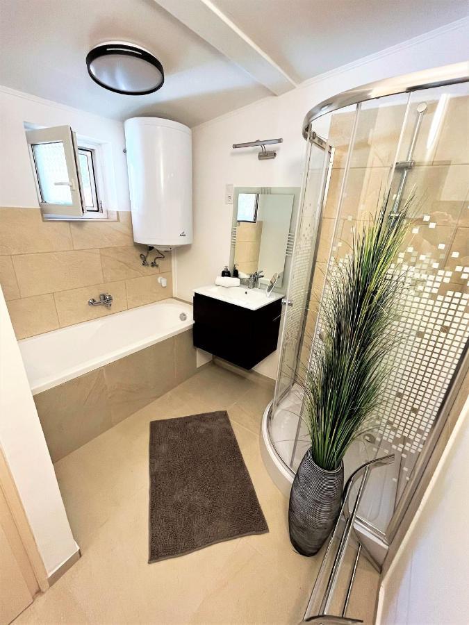Nyuszis Apartman Кишкунмайша Екстериор снимка