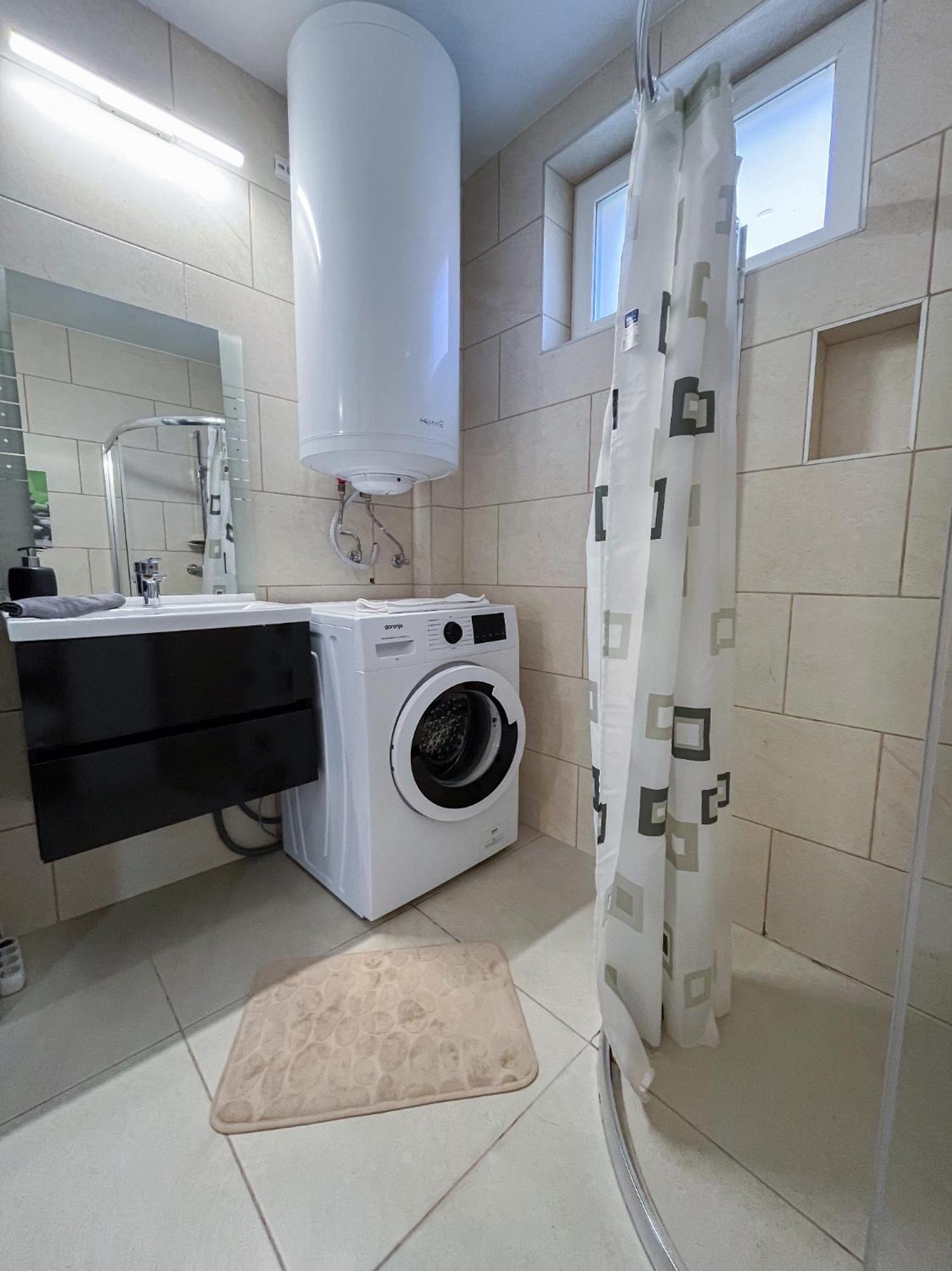 Nyuszis Apartman Кишкунмайша Екстериор снимка