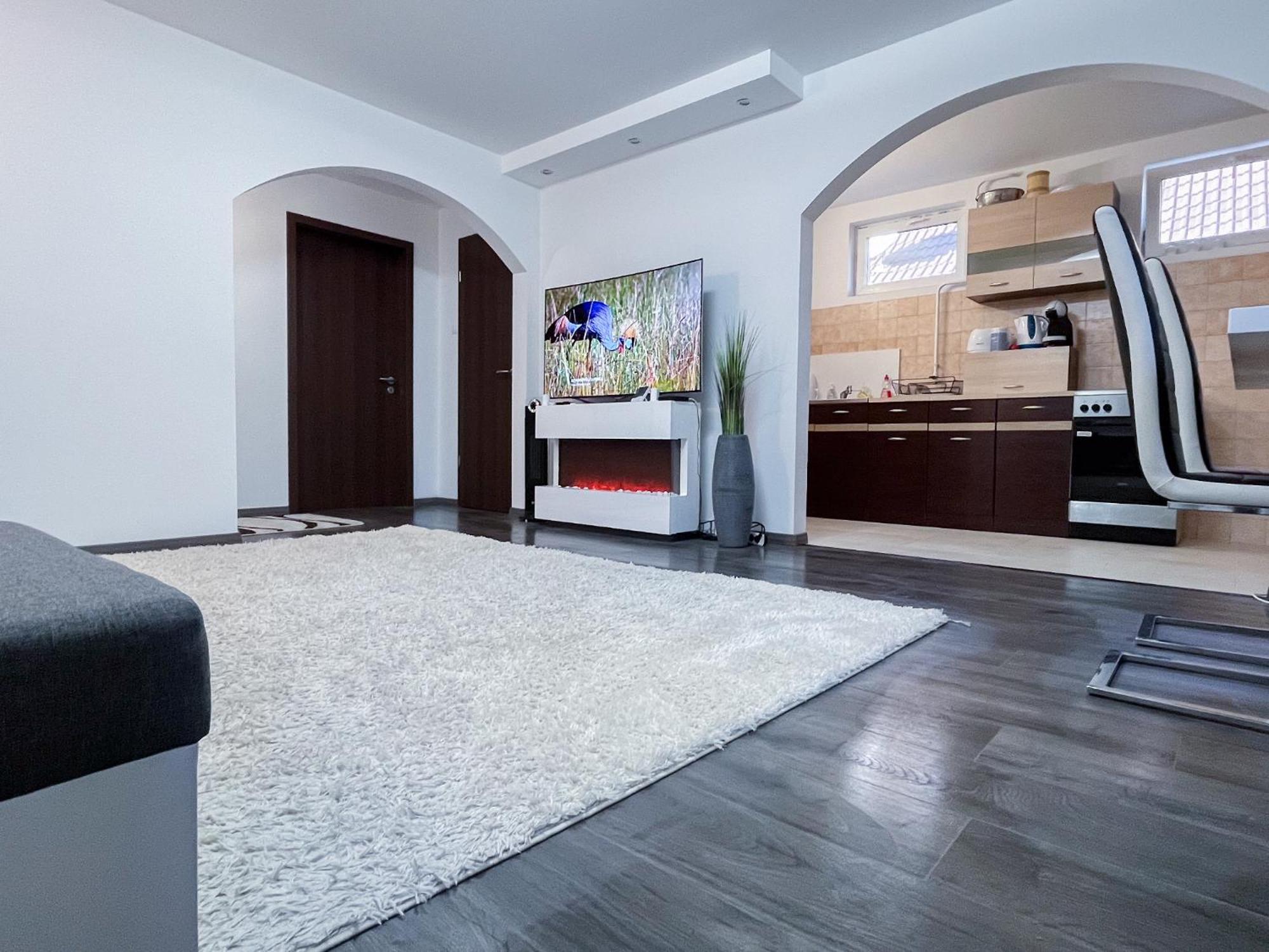 Nyuszis Apartman Кишкунмайша Екстериор снимка