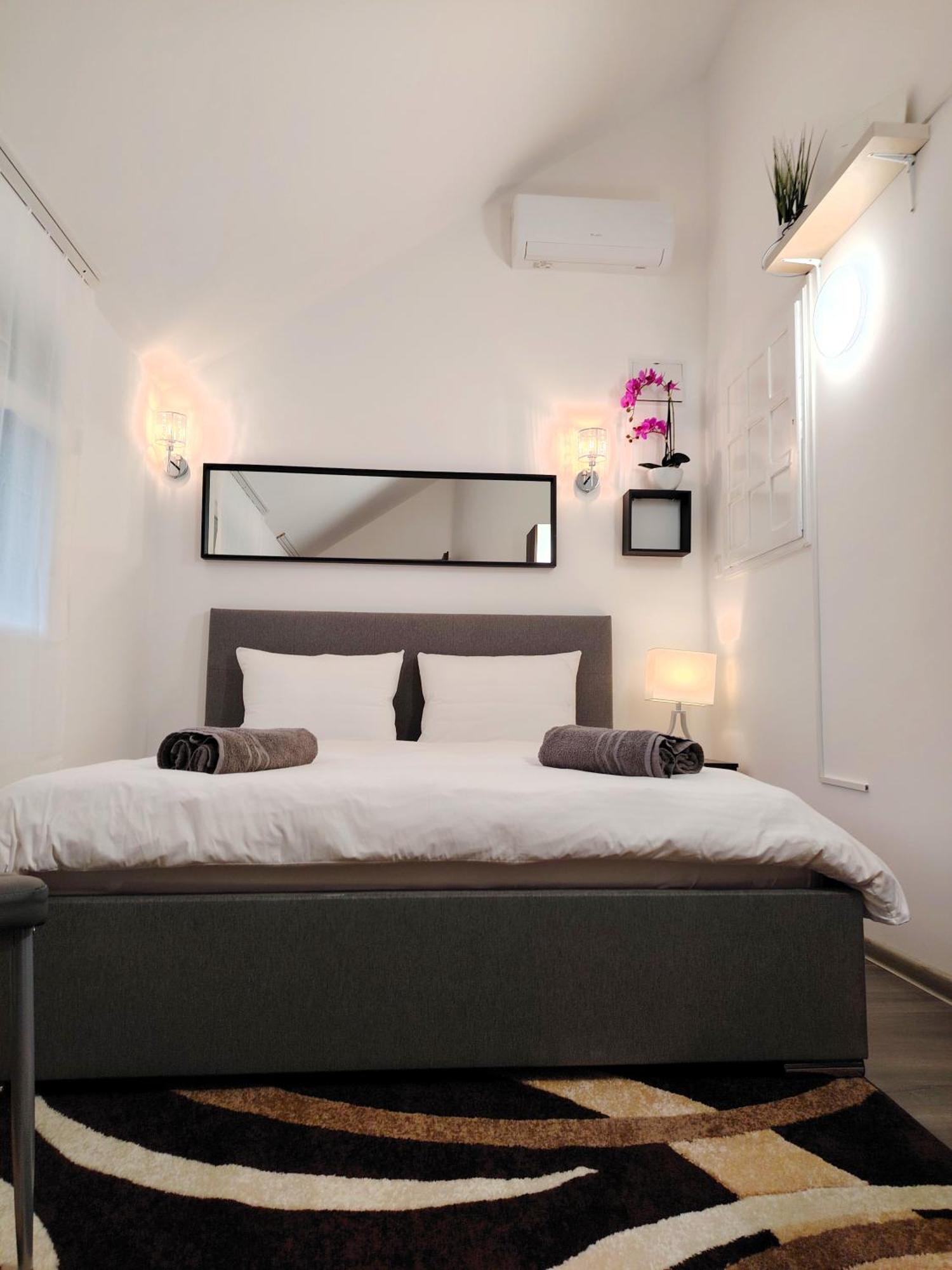 Nyuszis Apartman Кишкунмайша Екстериор снимка