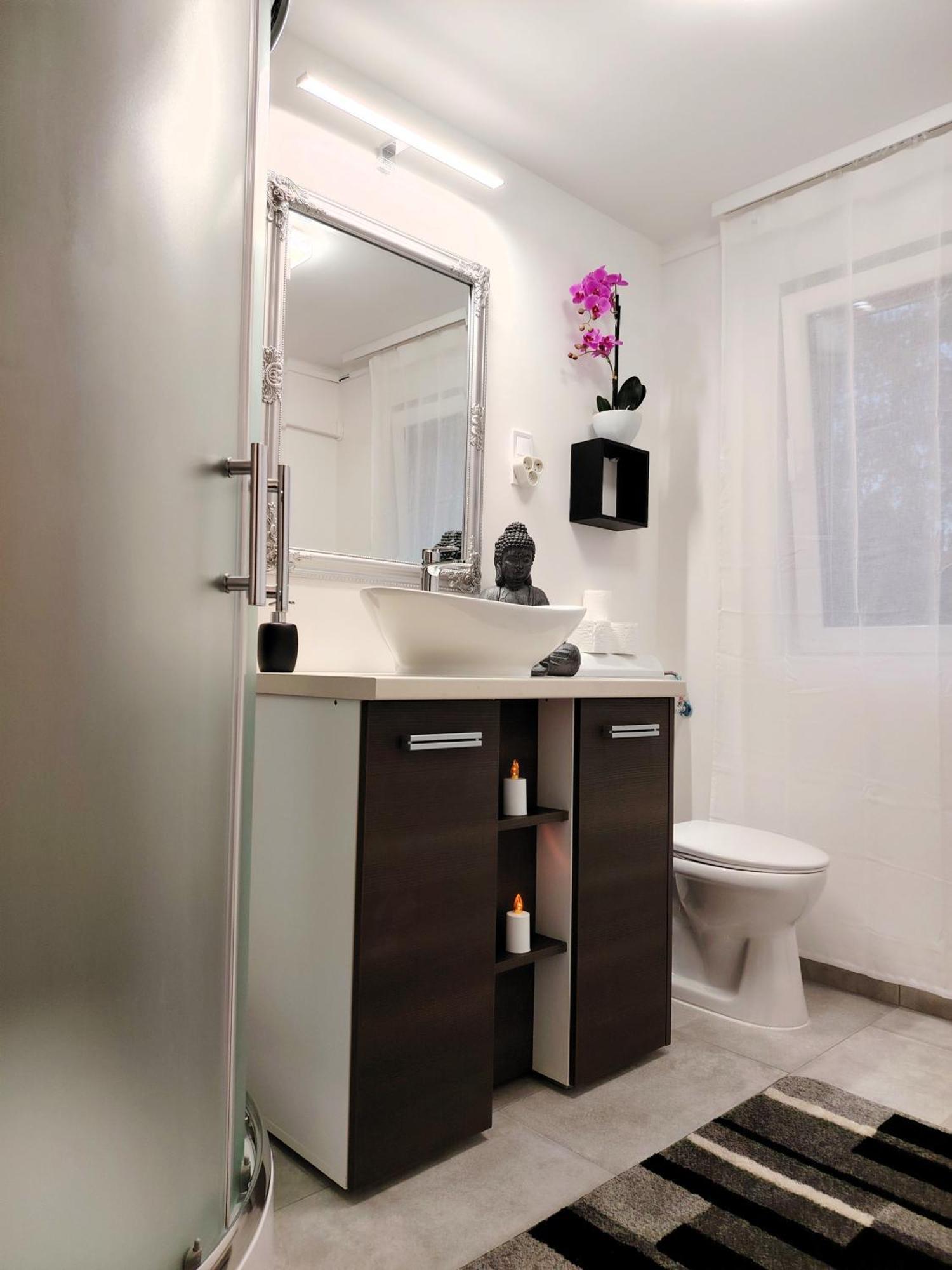 Nyuszis Apartman Кишкунмайша Екстериор снимка